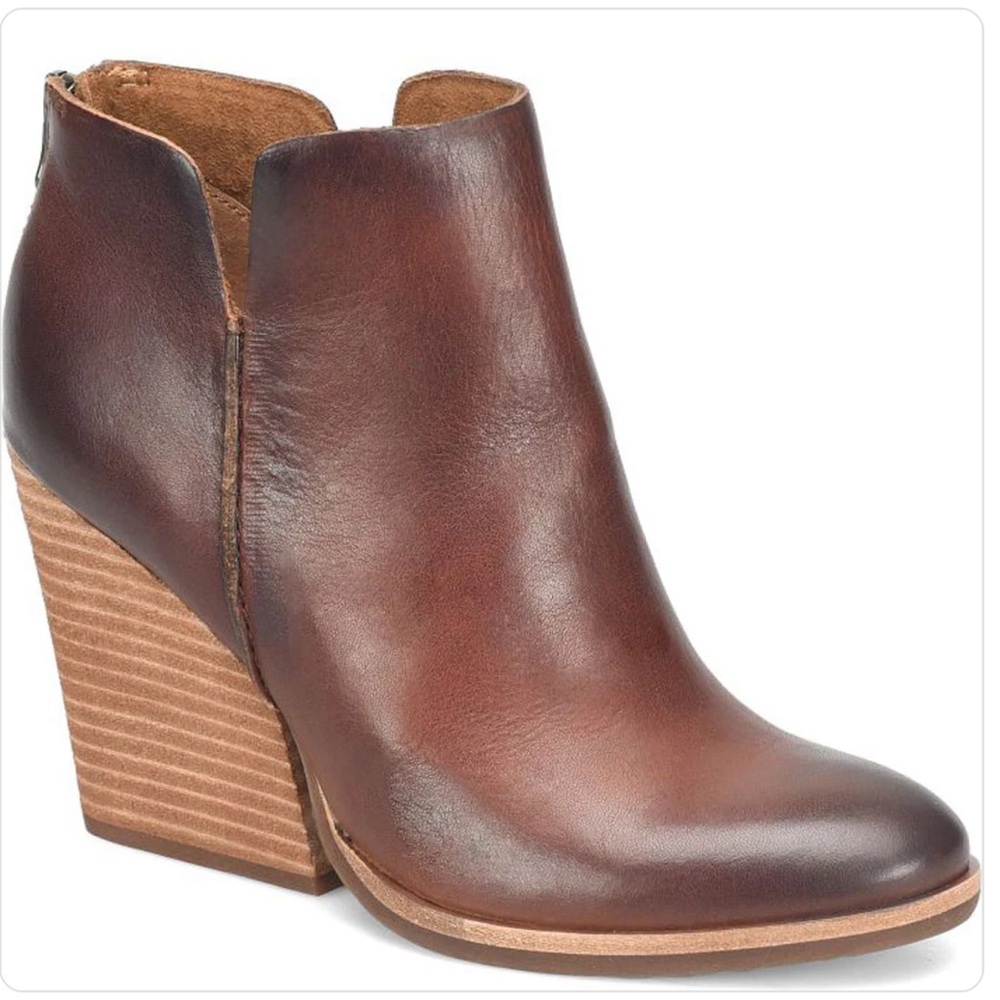 KORK-EASE Women's Chandra II Leather Ankle Boot